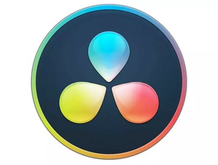 DaVinci Resolve Studio 21 (aktivační kód) | Blackmagic Design